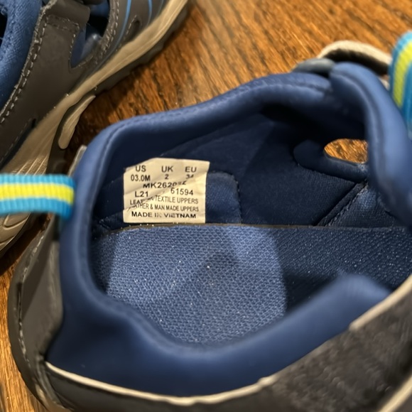 Merrell hydro hiking sandal size 3 - Picture 3 of 4